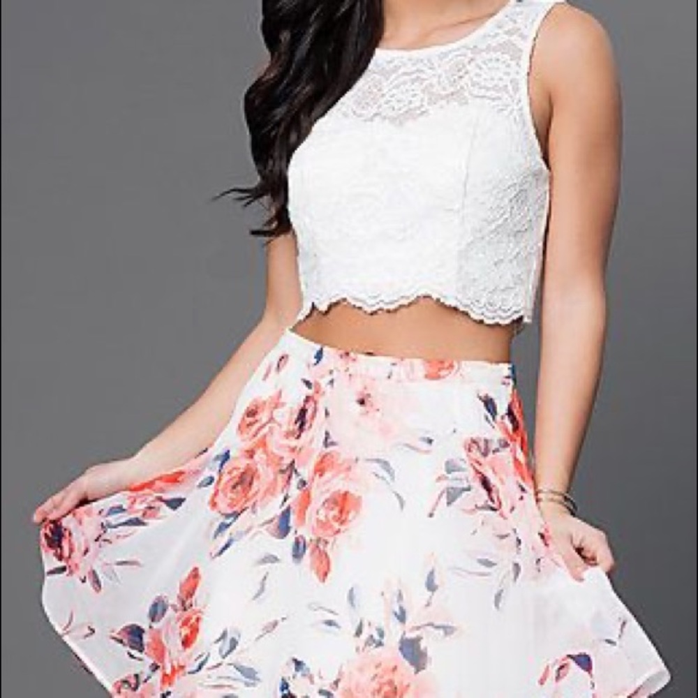 Two-Piece Dress with White Crop Top and Floral Skirt